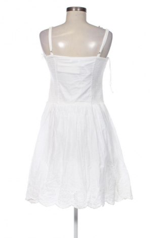 Kleid Yessica, Größe M, Farbe Weiß, Preis € 24,00