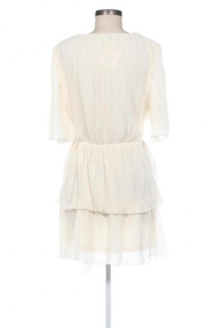 Рокля Zara, Размер XL, Цвят Екрю, Цена 14,99 лв.