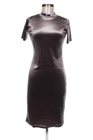Kleid Zara Trafaluc, Größe M, Farbe Beige, Preis 24,55 €