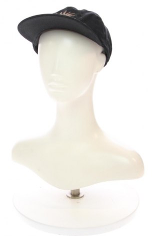 Czapka Review, Kolor Czarny, Cena 98,99 zł