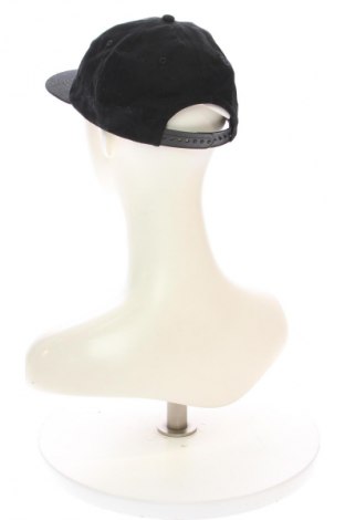 Czapka Review, Kolor Czarny, Cena 98,99 zł