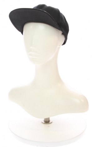 Czapka Yupoong, Kolor Czarny, Cena 38,99 zł