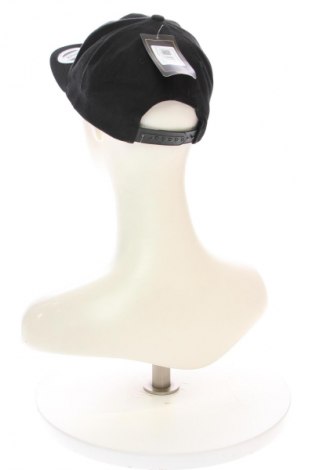 Czapka Yupoong, Kolor Czarny, Cena 38,99 zł