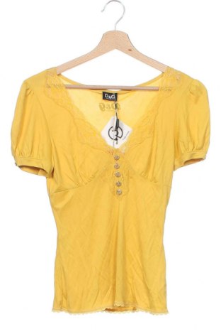 Γυναικεία μπλούζα D&G Dolce&Gabbana, Μέγεθος XS, Χρώμα Κίτρινο, Βισκόζη, Τιμή 80,80 €