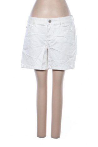 Дамски къс панталон Esprit, Размер M, Цвят Бял, 99% памук, 1% еластан, Цена 11,76 лв.