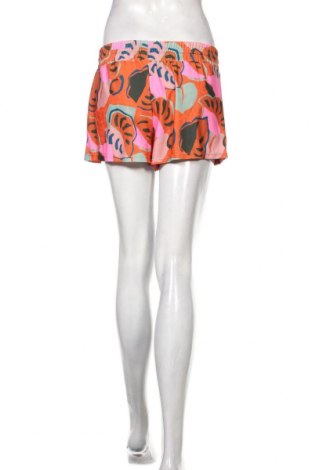 Дамски къс панталон Shiwi, Размер M, Цвят Многоцветен, Цена 17,64 лв.