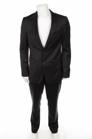 Pánský oblek  Hugo Boss, Velikost M, Barva Černá, 75% vlna, 22% polyamide, 3% elastan, Cena  2 981,00 Kč