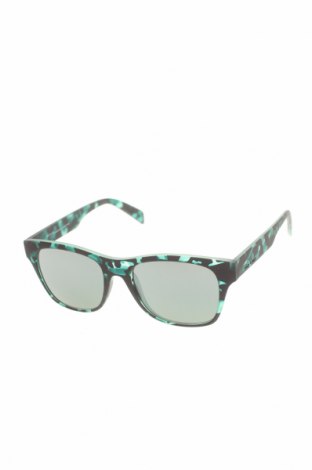 Слънчеви очила Italia Independent, Цвят Зелен, Цена 93,10 лв.