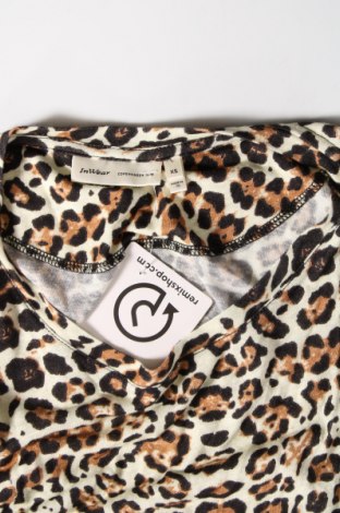Γυναικεία μπλούζα In Wear, Μέγεθος XS, Χρώμα Πολύχρωμο, Τιμή 4,73 €