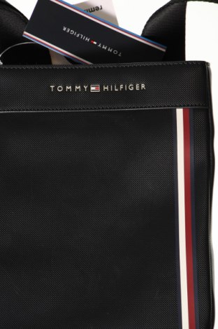 Чанта Tommy Hilfiger, Цвят Черен, Цена 165,00 лв.