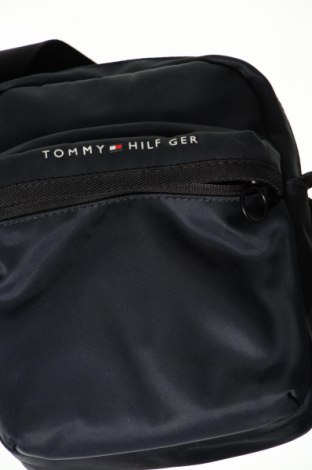 Kabelka  Tommy Hilfiger, Farba Modrá, Cena  69,74 €