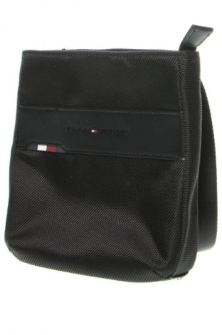 Чанта Tommy Hilfiger, Цвят Черен, Цена 111,75 лв.