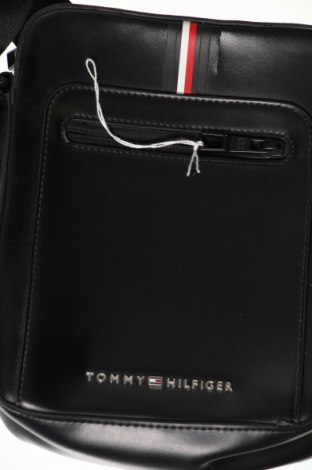 Kabelka  Tommy Hilfiger, Barva Černá, Cena  1 199,00 Kč