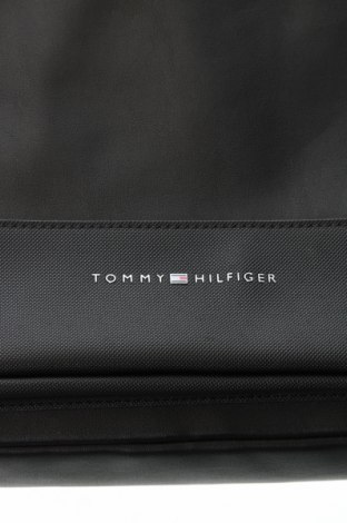 Чанта за лаптоп Tommy Hilfiger, Цвят Черен, Цена 282,00 лв.