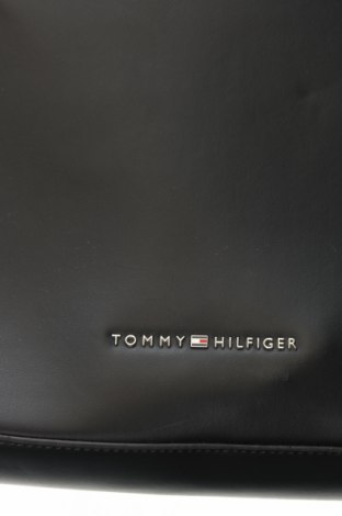 Чанта за лаптоп Tommy Hilfiger, Цвят Черен, Цена 51,99 лв.