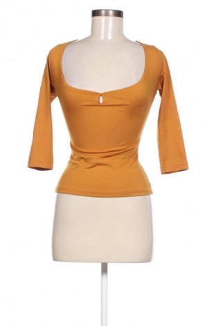 Γυναικεία μπλούζα Acrobat, Μέγεθος S, Χρώμα Κίτρινο, Τιμή 17,00 €