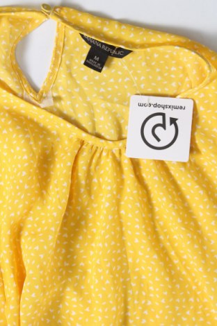 Damen Shirt Banana Republic, Größe M, Farbe Gelb, Preis 24,46 €