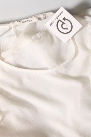 Дамска блуза Bershka, Размер L, Цвят Бял, Цена 9,50 лв.
