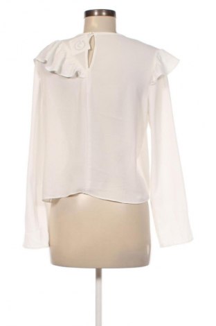 Дамска блуза Bershka, Размер L, Цвят Бял, Цена 9,50 лв.