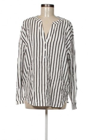 Дамска блуза Edc By Esprit, Размер XL, Цвят Бял, Цена 18,70 лв.