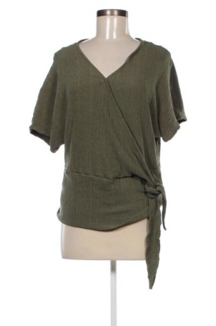 Дамска блуза H&M L.O.G.G., Размер M, Цвят Зелен, Цена 18,00 лв.