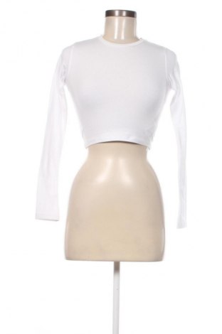 Дамска блуза Pull&Bear, Размер XS, Цвят Бял, Цена 15,50 лв.