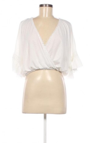 Дамска блуза Pull&Bear, Размер L, Цвят Бял, Цена 19,14 лв.