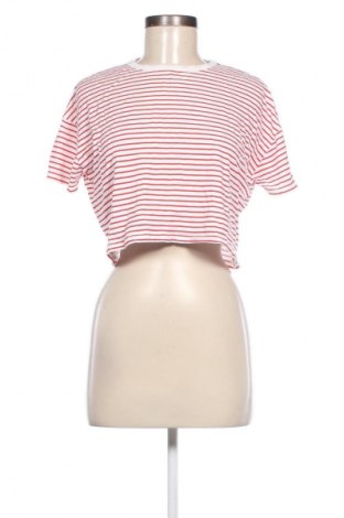 Damen Shirt Pull&Bear, Größe M, Farbe Weiß, Preis 13,22 €