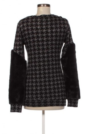 Дамска блуза Roberta Biagi, Размер S, Цвят Черен, Цена 26,40 лв.