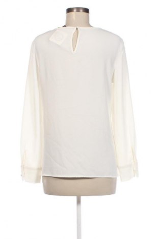 Damen Shirt Zara, Größe M, Farbe Weiß, Preis 9,40 €