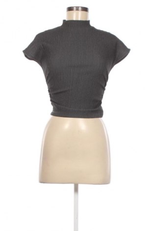 Дамска блуза Zara, Размер M, Цвят Сив, Цена 20,01 лв.