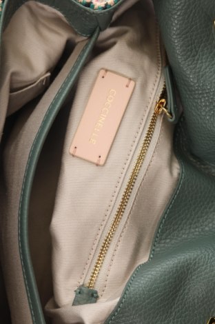 Дамска чанта Coccinelle, Цвят Многоцветен, Цена 349,00 лв.