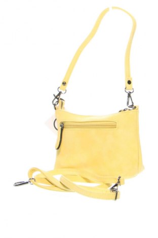 Дамска чанта Lisa Tossa, Цвят Жълт, Цена 30,75 лв.