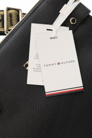 Dámská kabelka  Tommy Hilfiger, Barva Černá, Cena  4 496,00 Kč