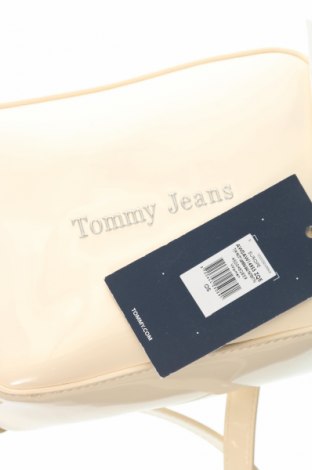 Damska torebka Tommy Jeans, Kolor ecru, Cena 690,89 zł