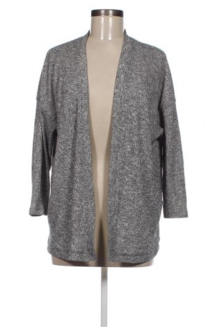 Damen Strickjacke Pull&Bear, Größe S, Farbe Grau, Preis 8,90 €