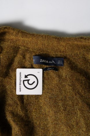 Дамска жилетка Zara Knitwear, Размер M, Цвят Зелен, Цена 13,50 лв.