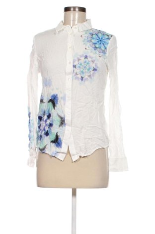 Γυναικείο πουκάμισο Desigual, Μέγεθος S, Χρώμα Λευκό, Τιμή 29,69 €