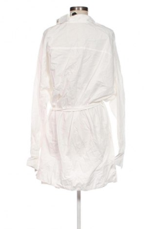 Γυναικείο πουκάμισο H&M Divided, Μέγεθος 3XL, Χρώμα Λευκό, Τιμή 15,46 €