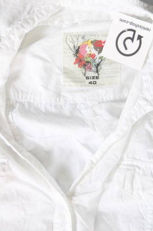Дамска риза Q/S by S.Oliver, Размер M, Цвят Бял, Цена 17,00 лв.