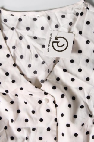 Γυναικείο πουκάμισο SHEIN, Μέγεθος 3XL, Χρώμα Λευκό, Τιμή 6,18 €