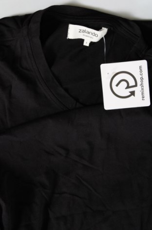 Dámske tričko Essentials, Veľkosť S, Farba Čierna, Cena  7,37 €