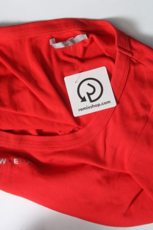 Damski T-shirt In Wear, Rozmiar M, Kolor Czerwony, Cena 35,38 zł