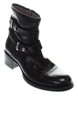 Dámské boty  Corvari, Velikost 36, Barva Černá, Cena  3 603,00 Kč