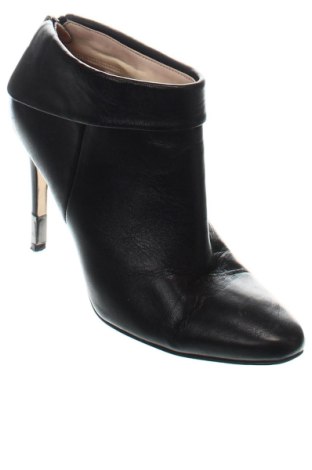 Botine de damă Guess, Mărime 37, Culoare Negru, Preț 213,99 Lei