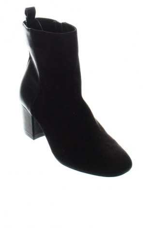 Botine de damă Lascana, Mărime 37, Culoare Negru, Preț 126,99 Lei