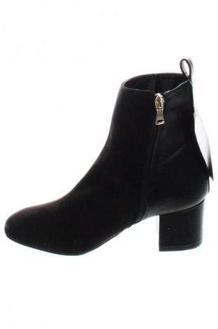 Botine de damă Lascana, Mărime 36, Culoare Negru, Preț 126,99 Lei