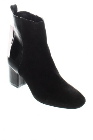 Botine de damă Lascana, Mărime 38, Culoare Negru, Preț 126,99 Lei