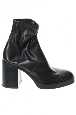 Damen Stiefeletten Stradivarius, Größe 41, Farbe Schwarz, Preis € 19,99