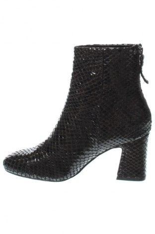 Botine de damă Topshop, Mărime 38, Culoare Negru, Preț 77,25 Lei